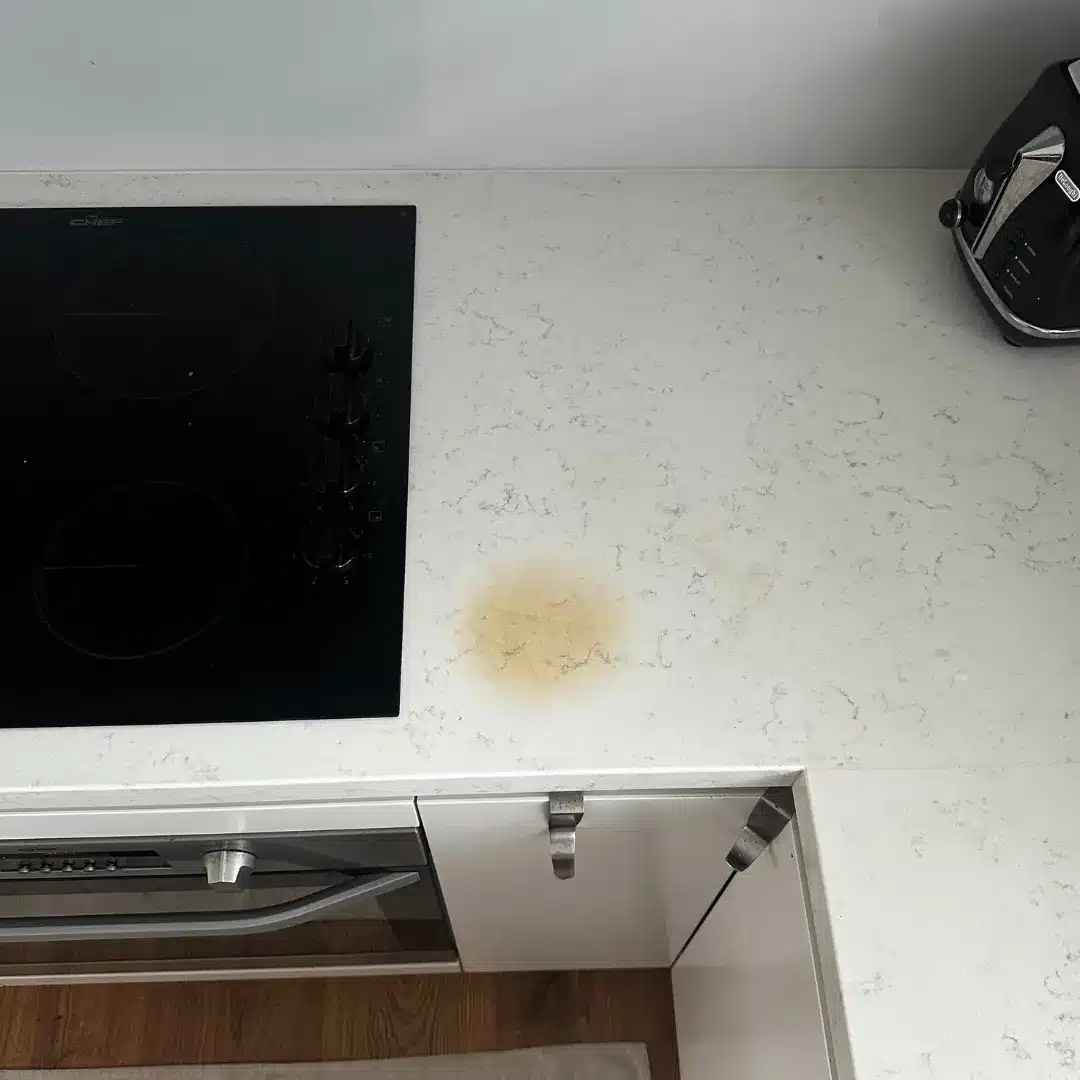 Queimadura cozinha reparada depois